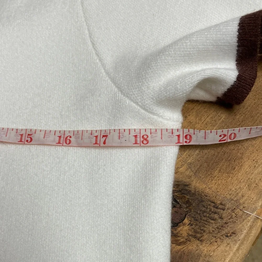 Fate White Short Sleeve Knit Cardigan with Brown Trim - Picture 7 of 8